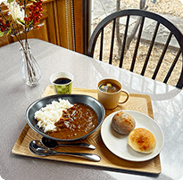 手作りパンとカレーと淹れたてコーヒー